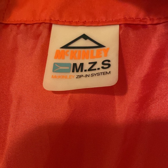 McKinley snowboarding coat. Like new. - Picture 2 of 4
